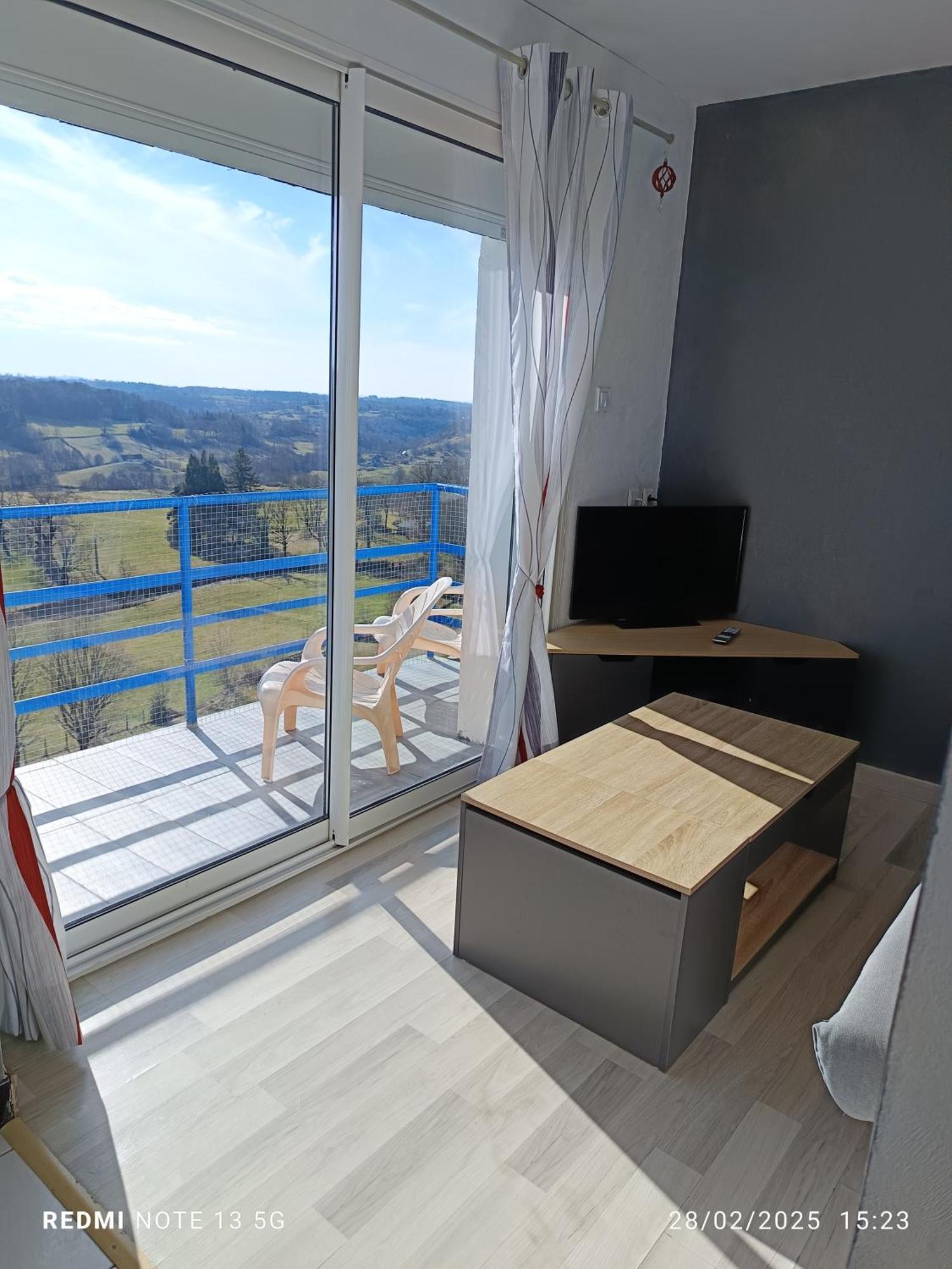 Bellevue Apartman La Tour-dʼAuvergne Kültér fotó